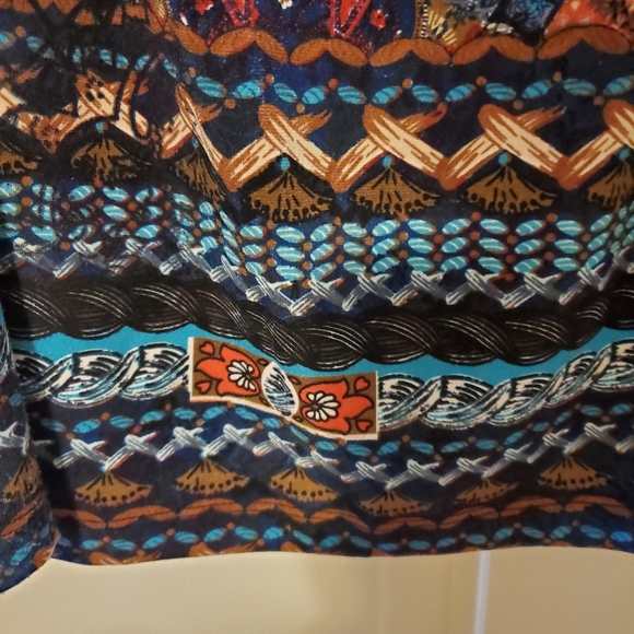 Ladies top - Picture 5 of 8